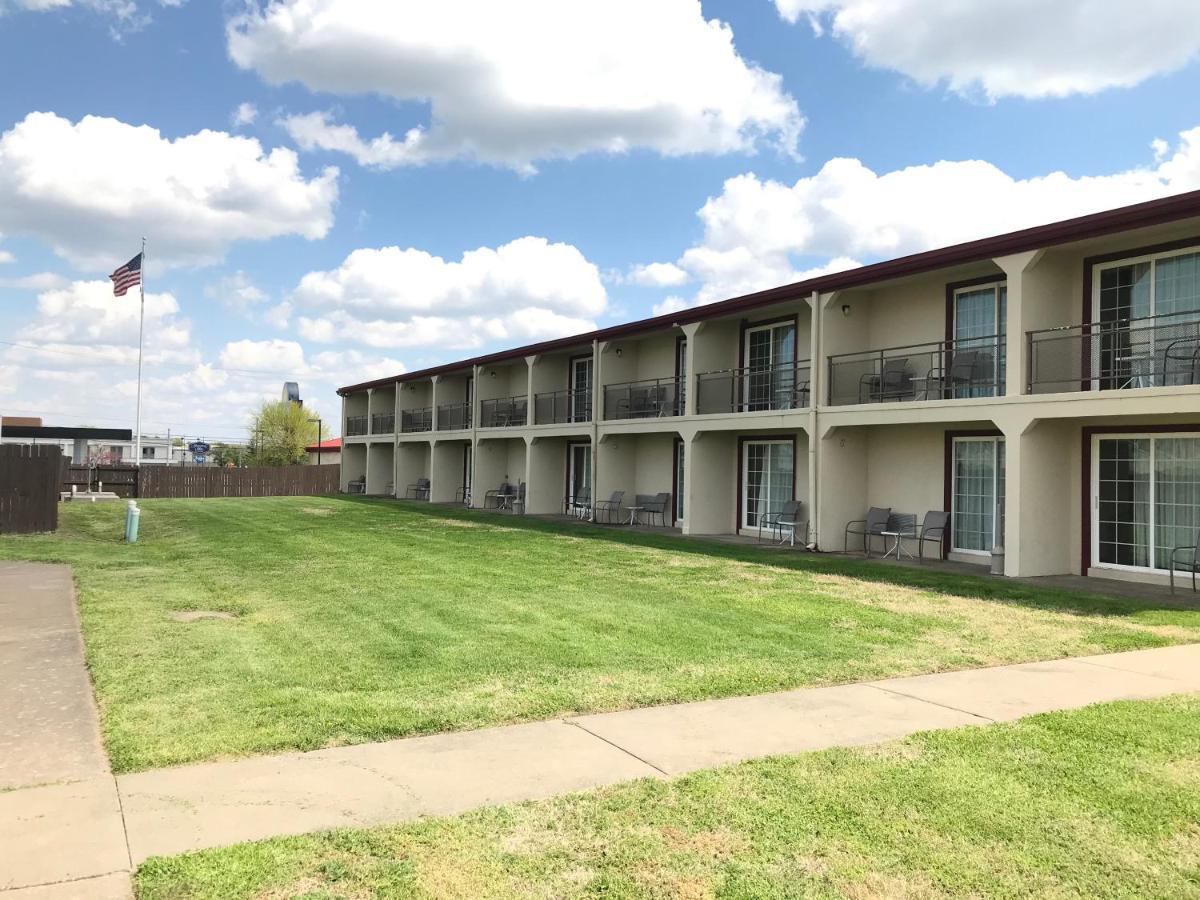 Days Inn By Wyndham Joplin Extérieur photo