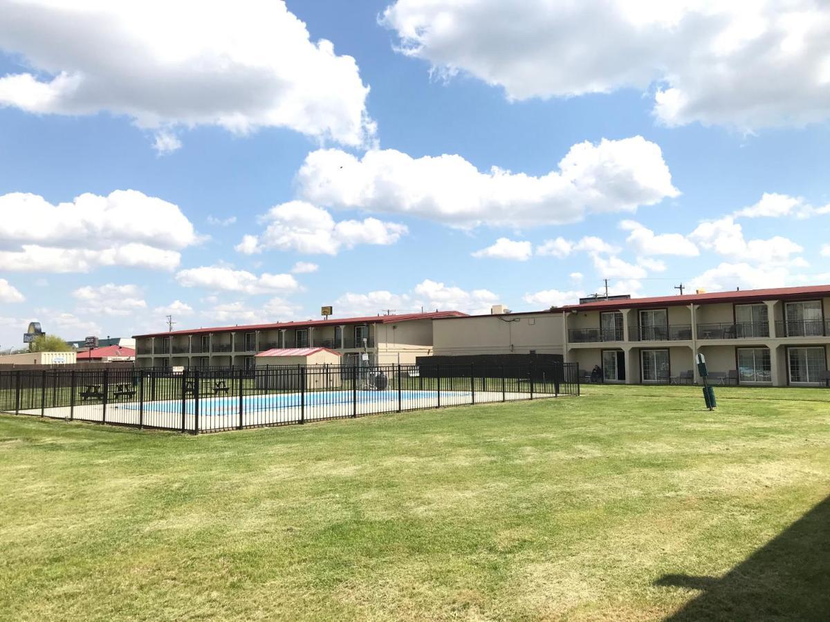 Days Inn By Wyndham Joplin Extérieur photo
