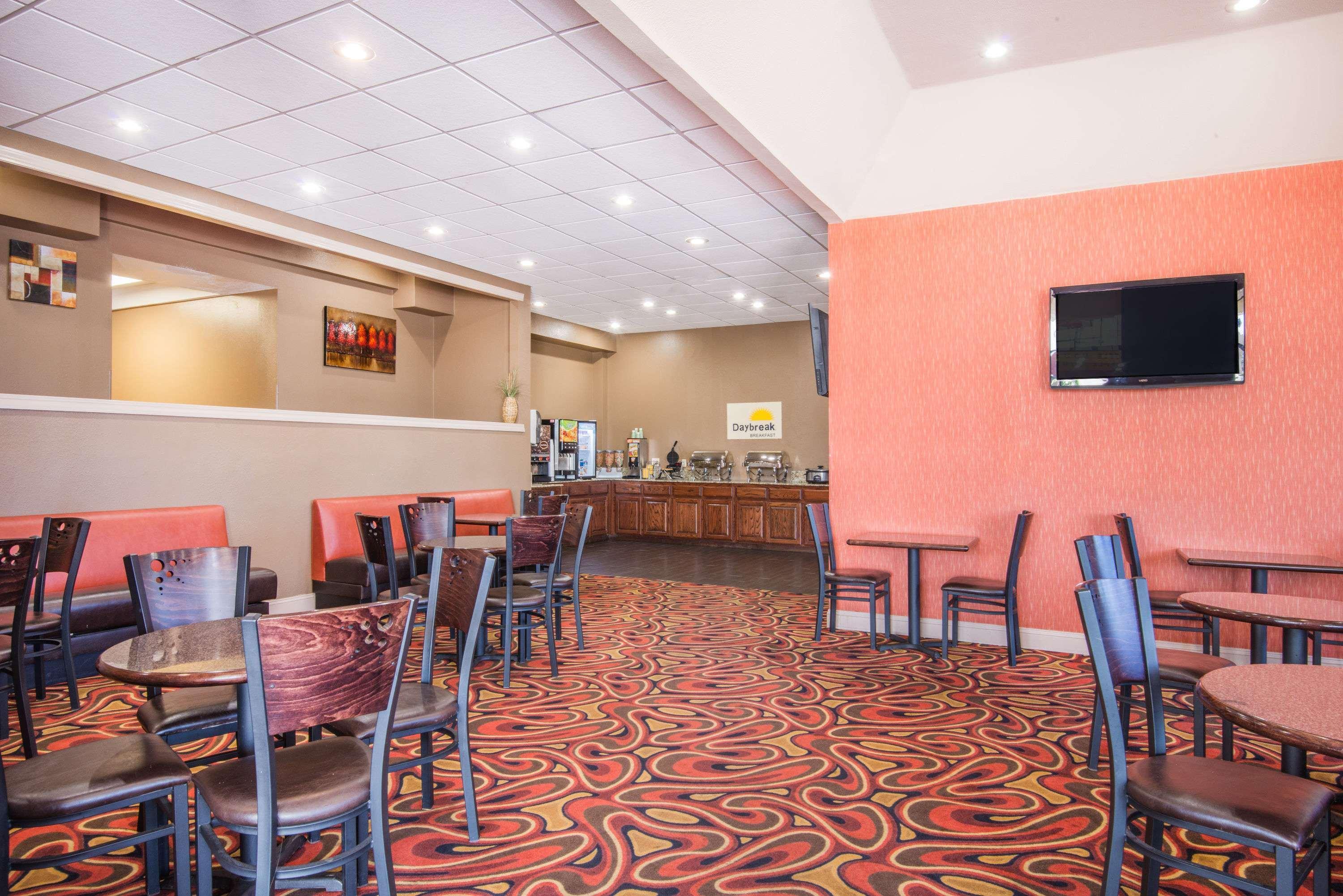 Days Inn By Wyndham Joplin Extérieur photo