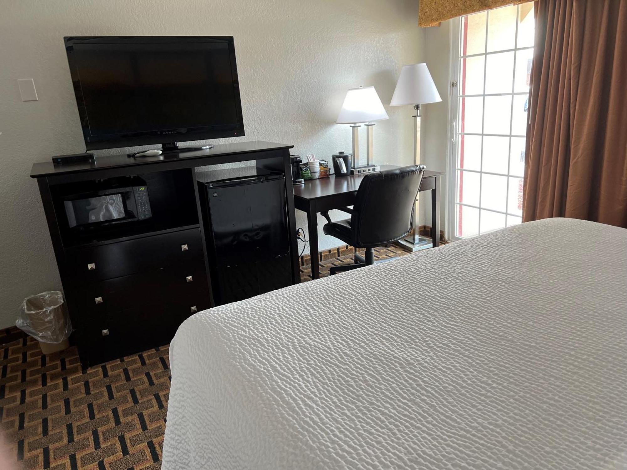 Days Inn By Wyndham Joplin Extérieur photo